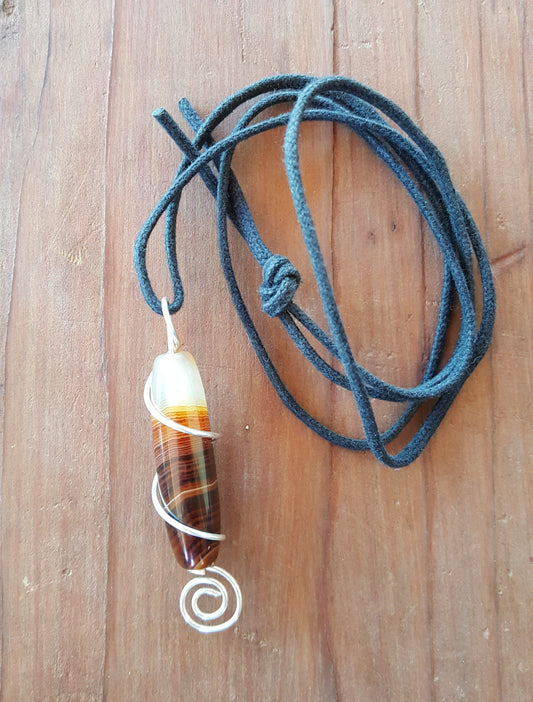 Argentium Silver Twisted Wire Wrapped Oval Brown White Bead Pendant Necklace